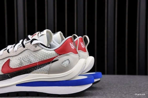 Vaporwaffle  sacai Sport Royal CV1363-100 Nike Game Fuchsia 0211